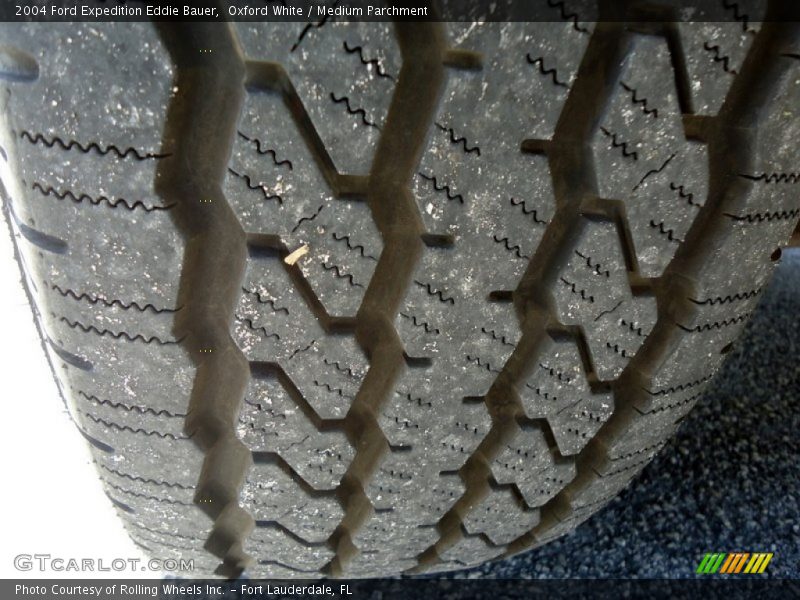 Oxford White / Medium Parchment 2004 Ford Expedition Eddie Bauer