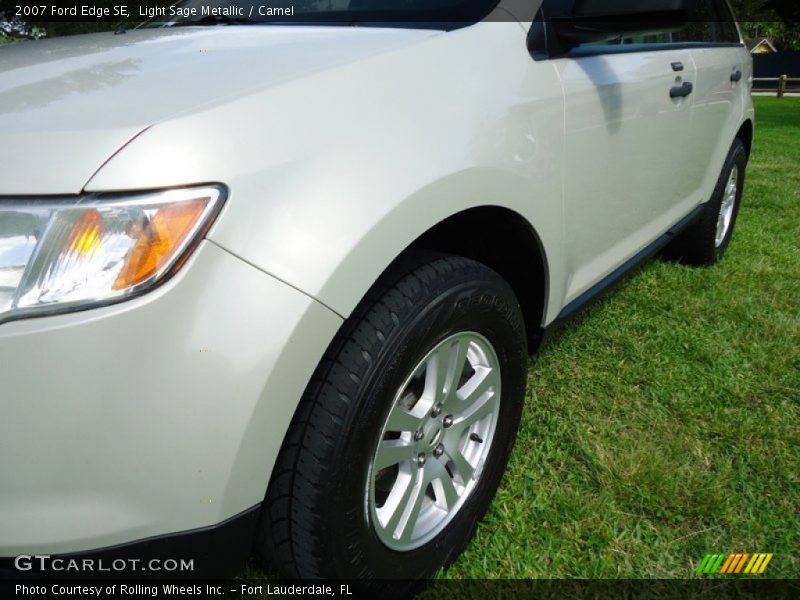 Light Sage Metallic / Camel 2007 Ford Edge SE