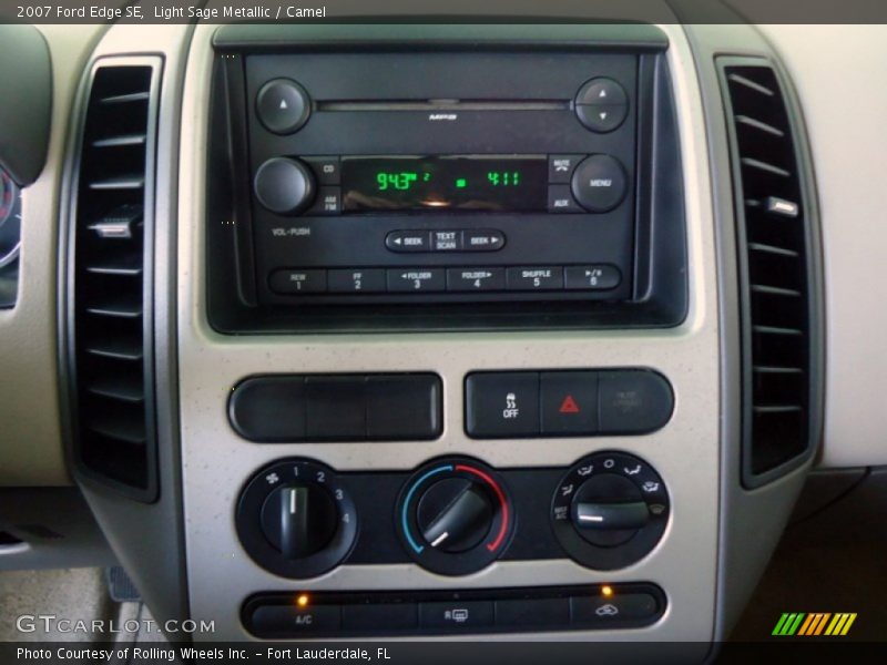 Light Sage Metallic / Camel 2007 Ford Edge SE