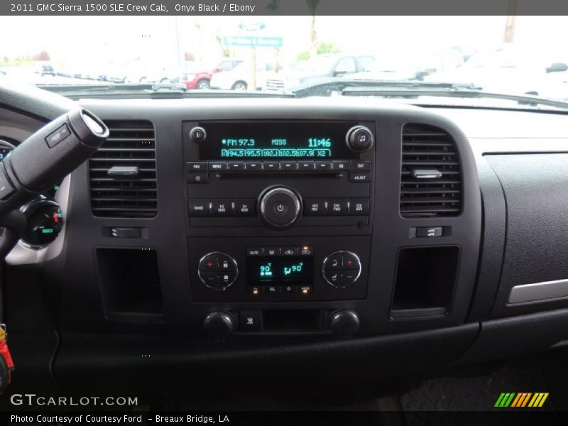 Onyx Black / Ebony 2011 GMC Sierra 1500 SLE Crew Cab