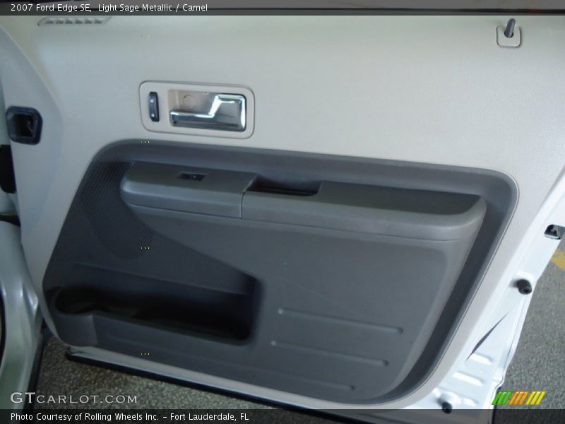 Light Sage Metallic / Camel 2007 Ford Edge SE
