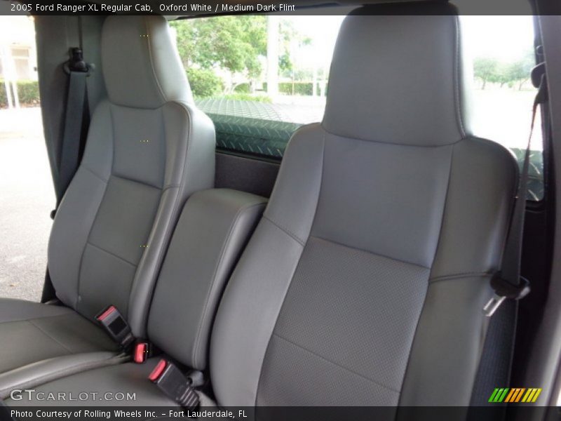 Oxford White / Medium Dark Flint 2005 Ford Ranger XL Regular Cab
