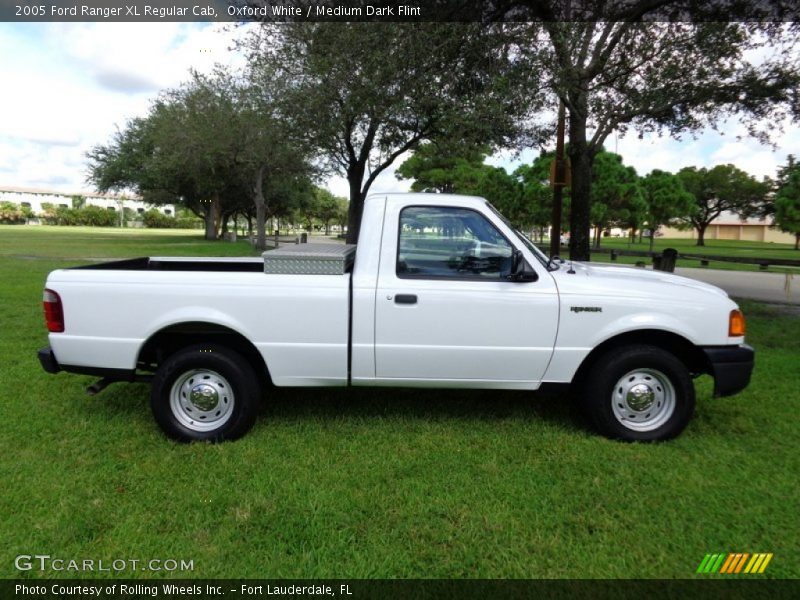 Oxford White / Medium Dark Flint 2005 Ford Ranger XL Regular Cab