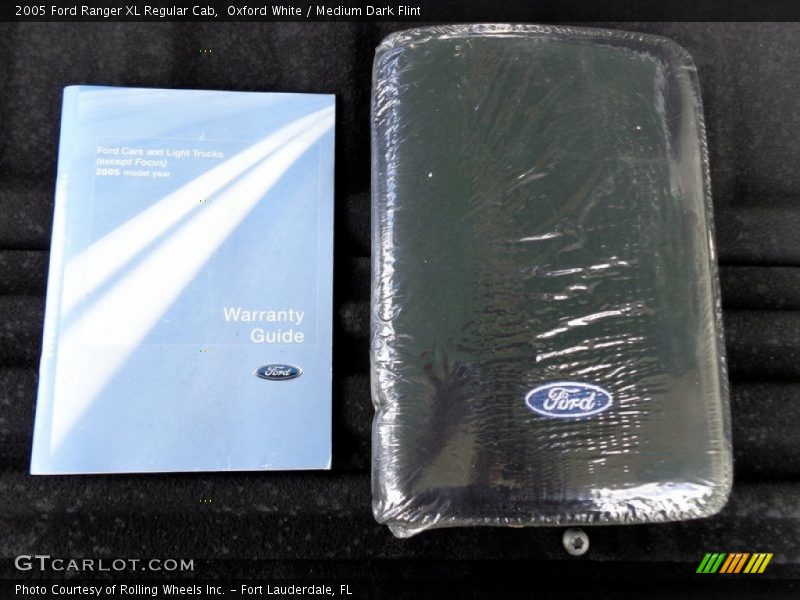 Oxford White / Medium Dark Flint 2005 Ford Ranger XL Regular Cab