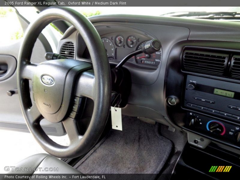 Oxford White / Medium Dark Flint 2005 Ford Ranger XL Regular Cab
