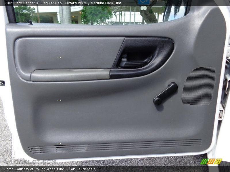 Oxford White / Medium Dark Flint 2005 Ford Ranger XL Regular Cab
