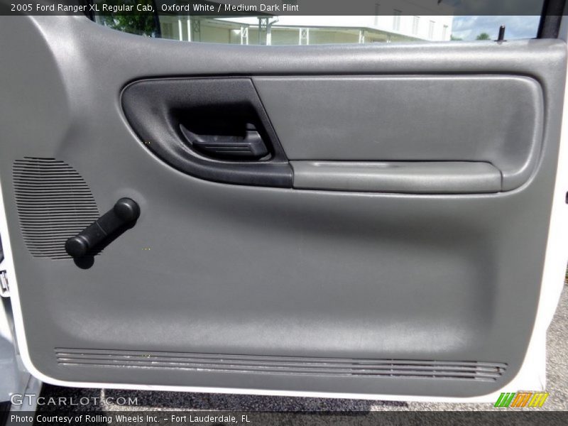 Oxford White / Medium Dark Flint 2005 Ford Ranger XL Regular Cab