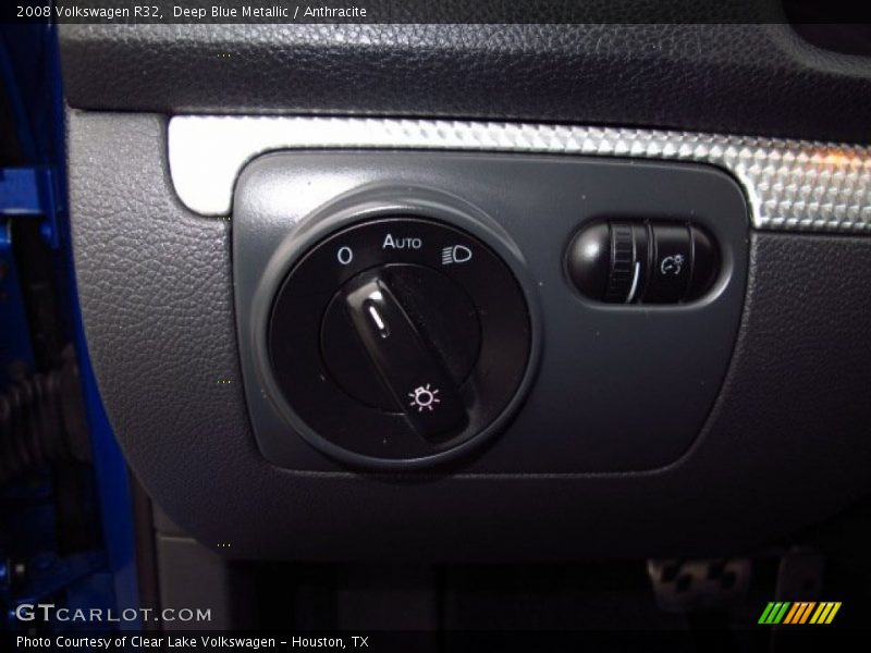 Deep Blue Metallic / Anthracite 2008 Volkswagen R32