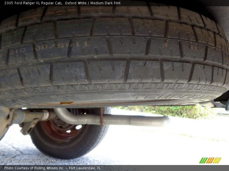 Oxford White / Medium Dark Flint 2005 Ford Ranger XL Regular Cab