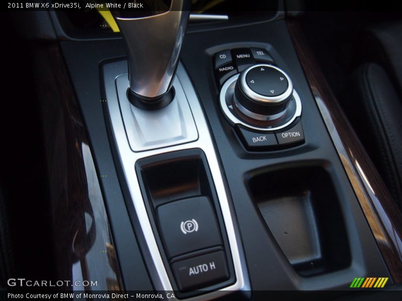 Alpine White / Black 2011 BMW X6 xDrive35i