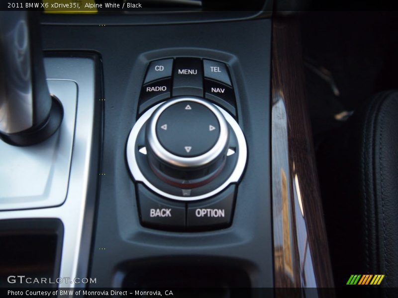 Alpine White / Black 2011 BMW X6 xDrive35i