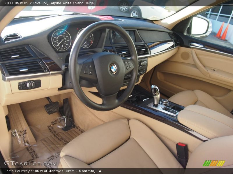 Alpine White / Sand Beige 2011 BMW X5 xDrive 35i