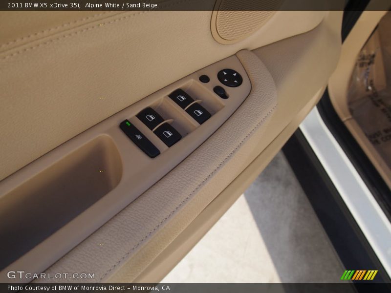 Alpine White / Sand Beige 2011 BMW X5 xDrive 35i