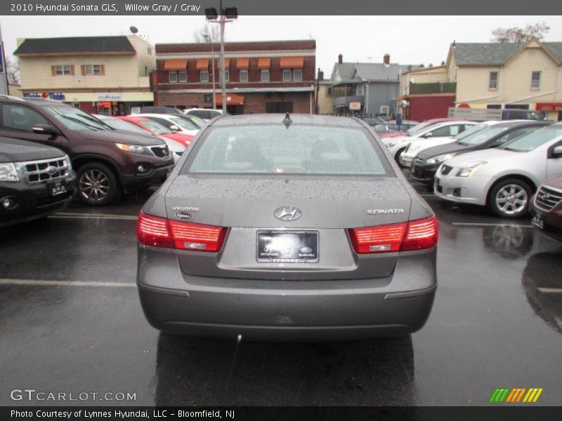 Willow Gray / Gray 2010 Hyundai Sonata GLS