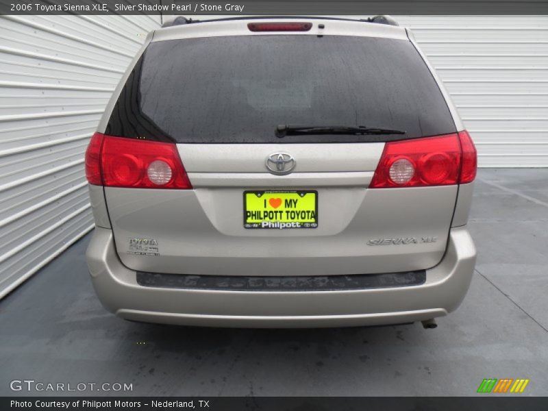 Silver Shadow Pearl / Stone Gray 2006 Toyota Sienna XLE