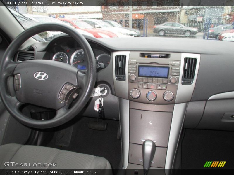 Willow Gray / Gray 2010 Hyundai Sonata GLS