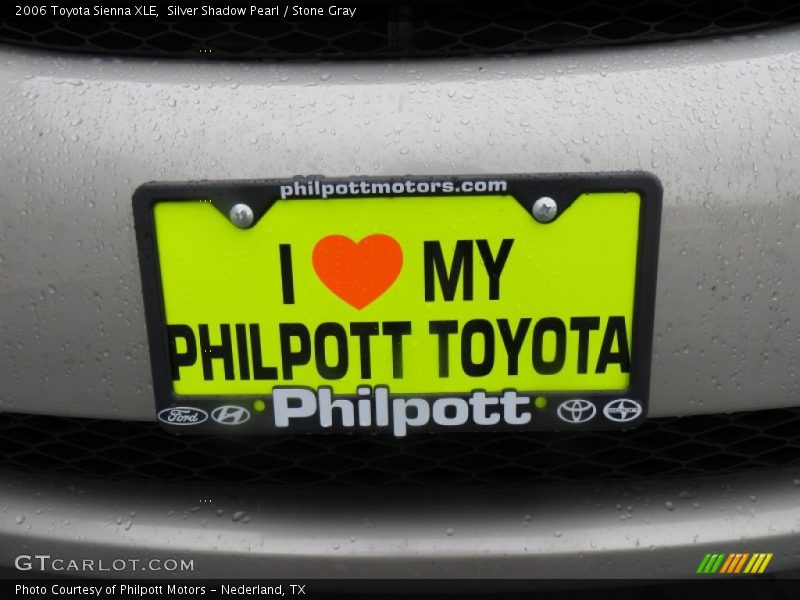 Silver Shadow Pearl / Stone Gray 2006 Toyota Sienna XLE