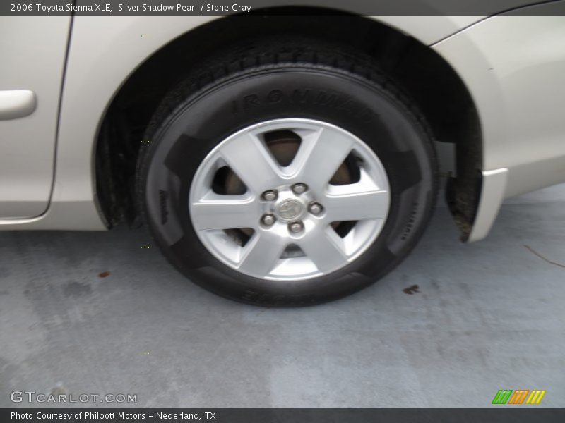 Silver Shadow Pearl / Stone Gray 2006 Toyota Sienna XLE