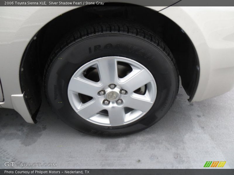 Silver Shadow Pearl / Stone Gray 2006 Toyota Sienna XLE
