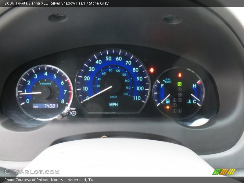 Silver Shadow Pearl / Stone Gray 2006 Toyota Sienna XLE