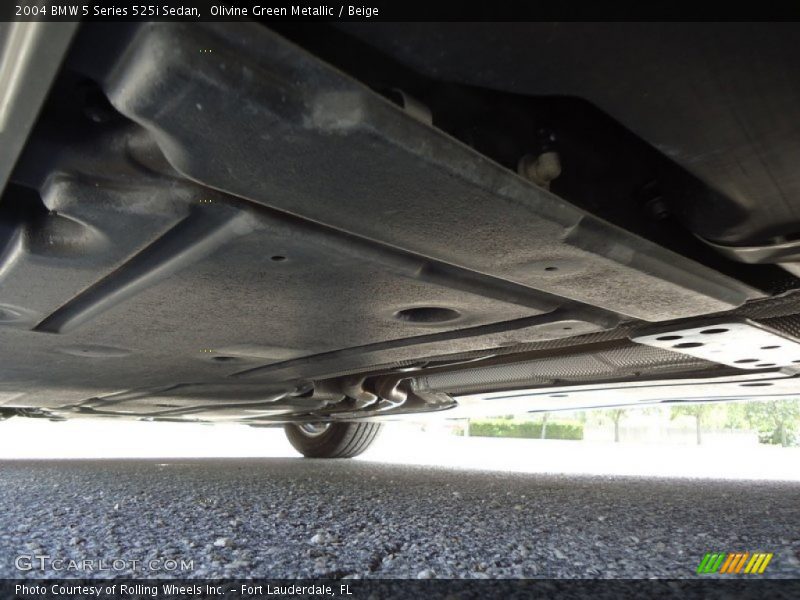 Olivine Green Metallic / Beige 2004 BMW 5 Series 525i Sedan