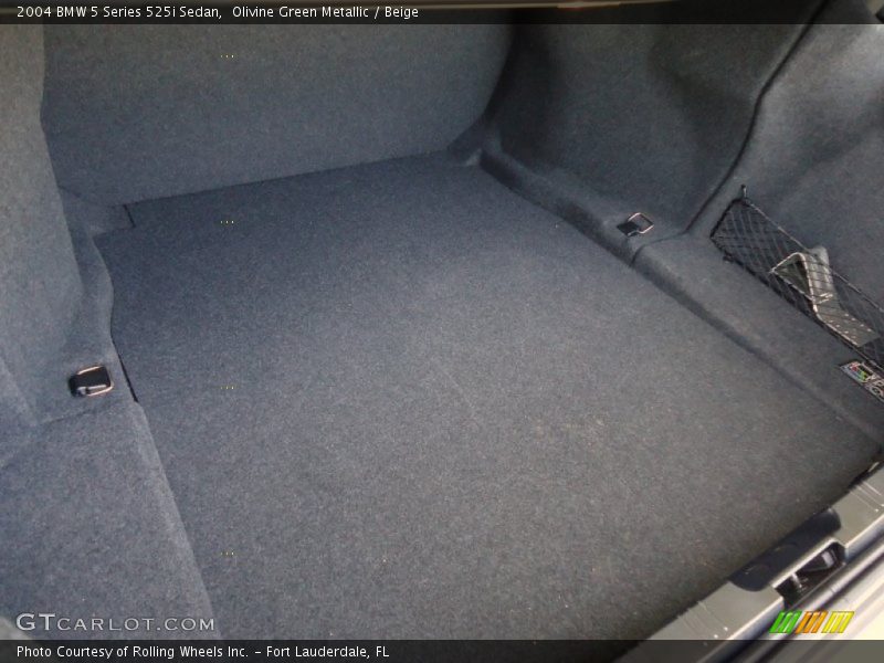  2004 5 Series 525i Sedan Trunk