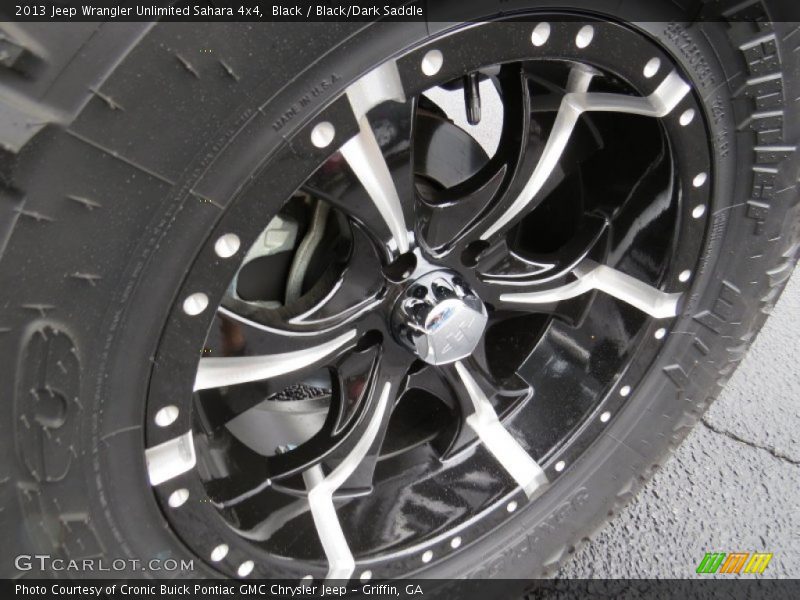 Black / Black/Dark Saddle 2013 Jeep Wrangler Unlimited Sahara 4x4
