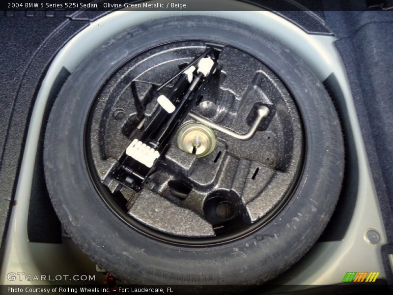 Tool Kit of 2004 5 Series 525i Sedan