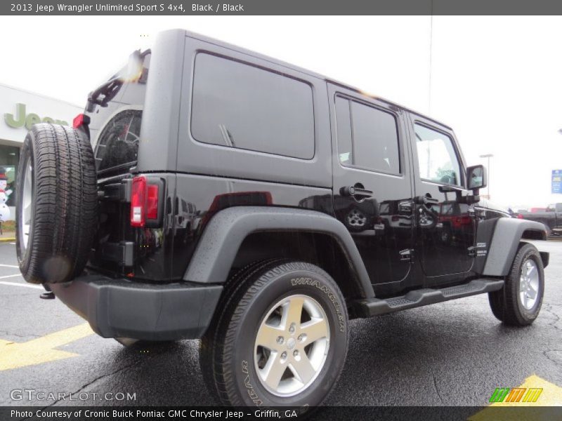 Black / Black 2013 Jeep Wrangler Unlimited Sport S 4x4