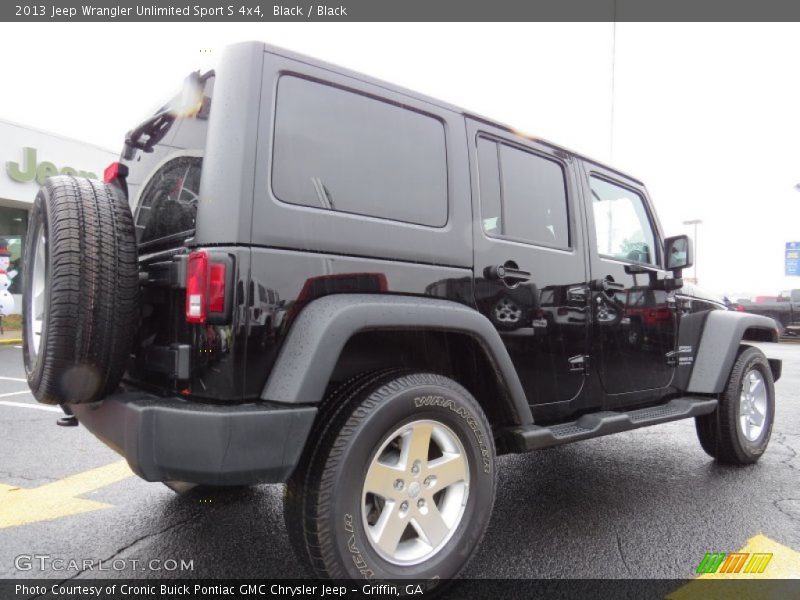 Black / Black 2013 Jeep Wrangler Unlimited Sport S 4x4