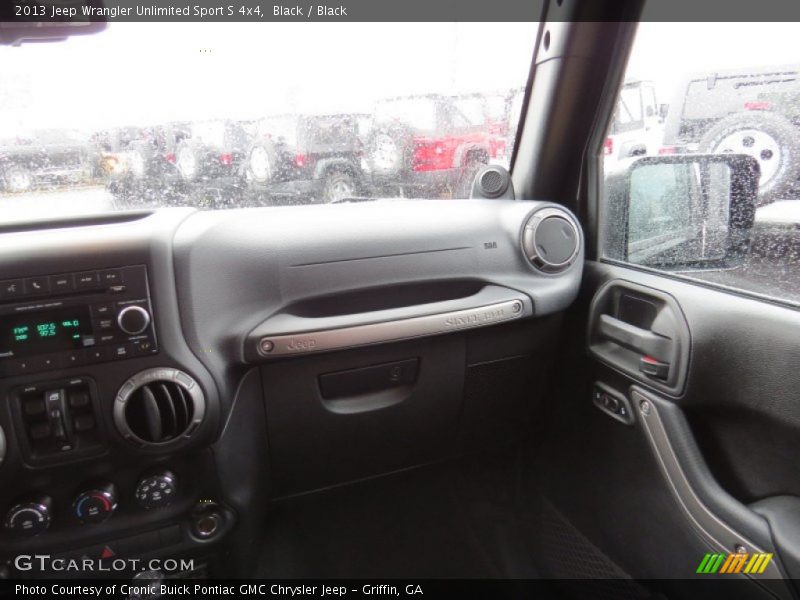 Black / Black 2013 Jeep Wrangler Unlimited Sport S 4x4