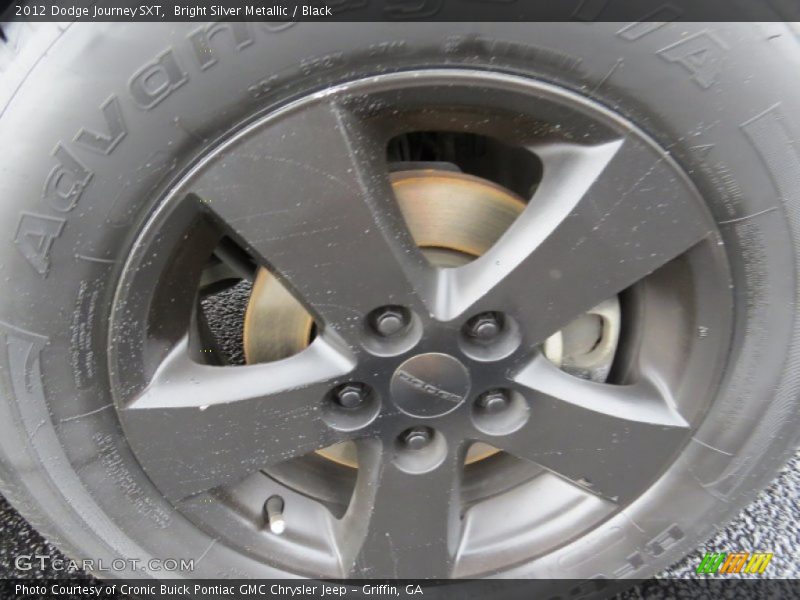 Bright Silver Metallic / Black 2012 Dodge Journey SXT