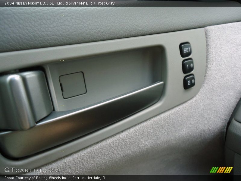 Liquid Silver Metallic / Frost Gray 2004 Nissan Maxima 3.5 SL