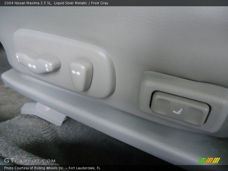 Liquid Silver Metallic / Frost Gray 2004 Nissan Maxima 3.5 SL
