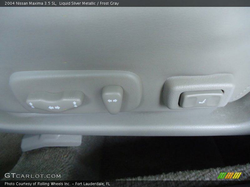 Liquid Silver Metallic / Frost Gray 2004 Nissan Maxima 3.5 SL
