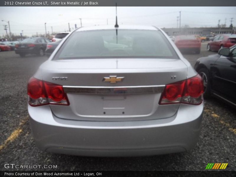 Silver Ice Metallic / Jet Black 2012 Chevrolet Cruze LT