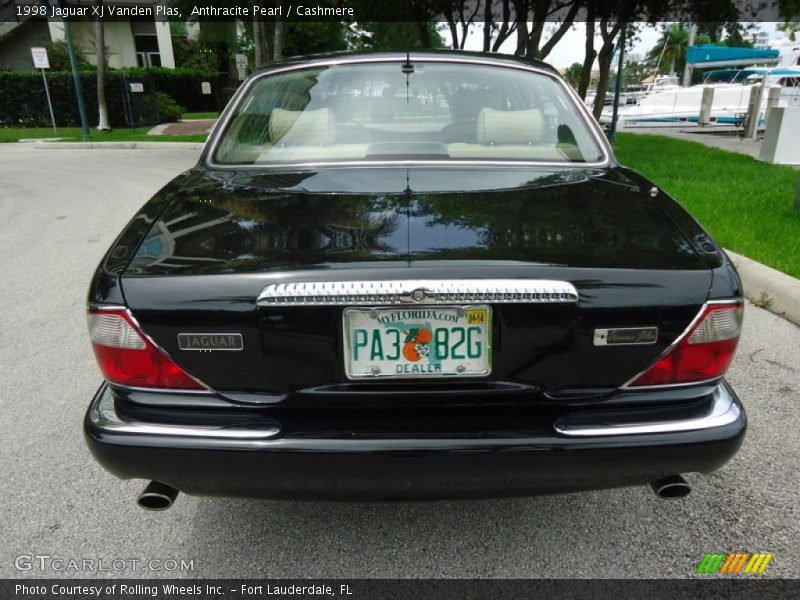 Anthracite Pearl / Cashmere 1998 Jaguar XJ Vanden Plas