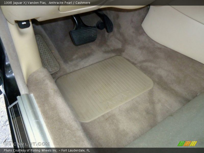 Anthracite Pearl / Cashmere 1998 Jaguar XJ Vanden Plas