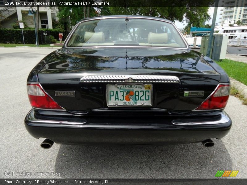 Anthracite Pearl / Cashmere 1998 Jaguar XJ Vanden Plas