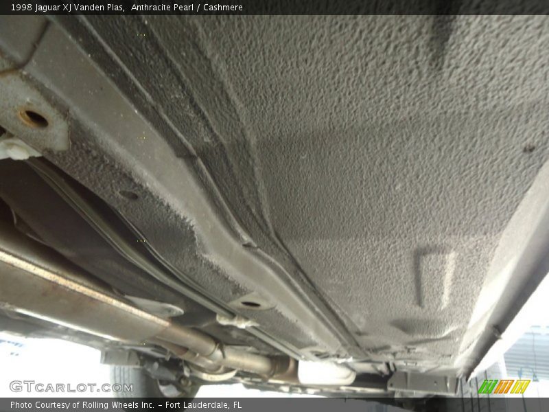 Anthracite Pearl / Cashmere 1998 Jaguar XJ Vanden Plas