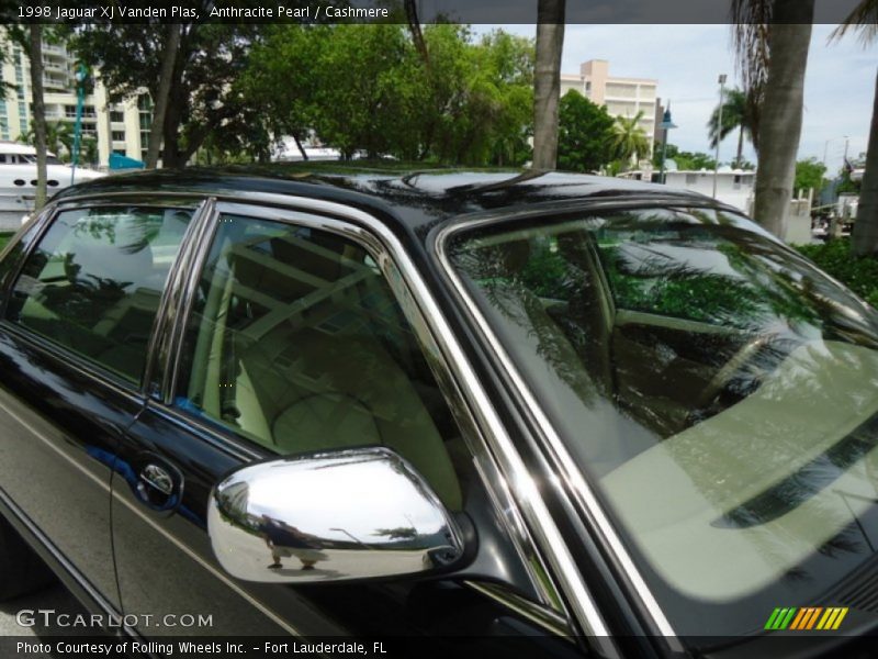 Anthracite Pearl / Cashmere 1998 Jaguar XJ Vanden Plas