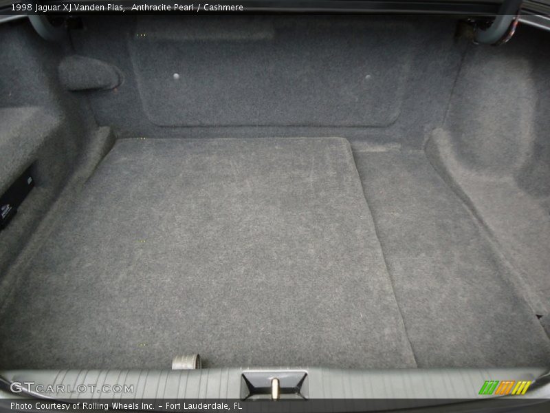  1998 XJ Vanden Plas Trunk