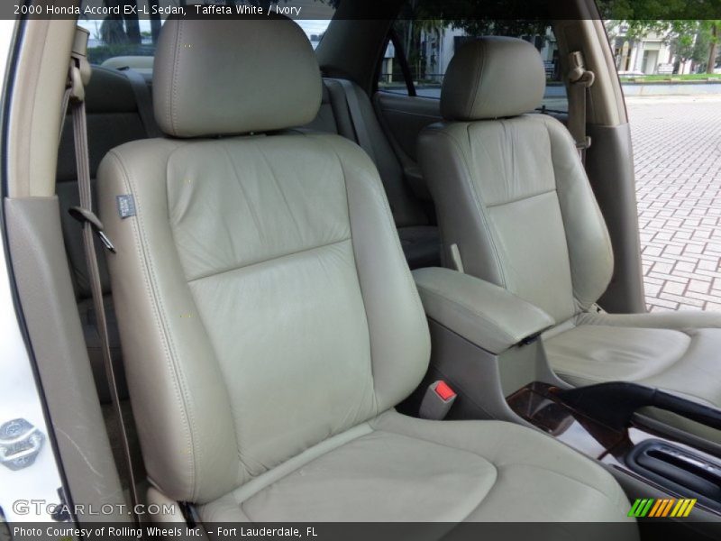 Front Seat of 2000 Accord EX-L Sedan