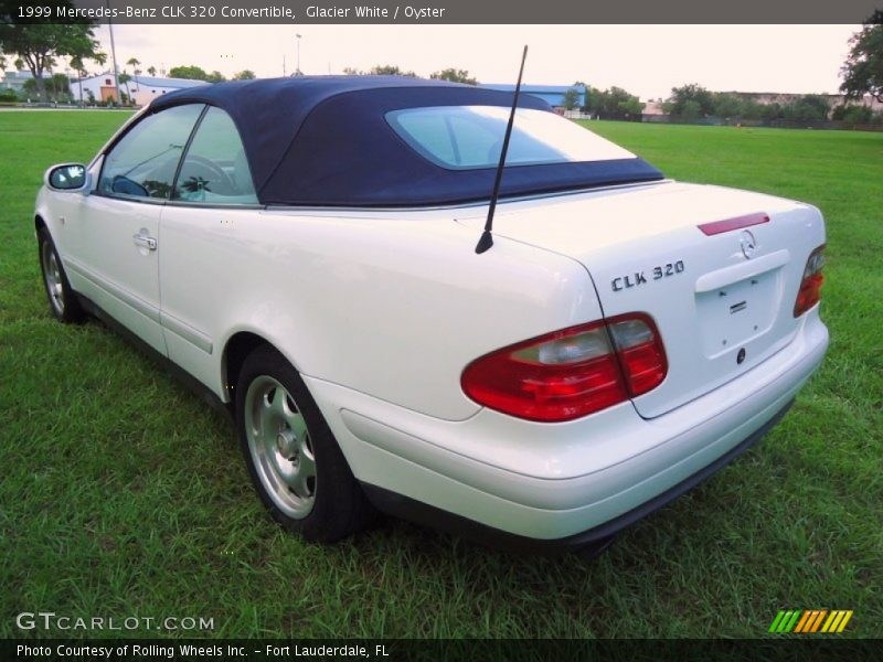 Glacier White / Oyster 1999 Mercedes-Benz CLK 320 Convertible