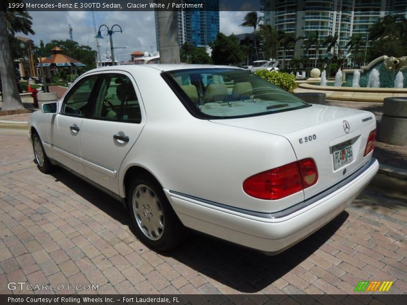 Glacier White / Parchment 1999 Mercedes-Benz E 300TD Sedan