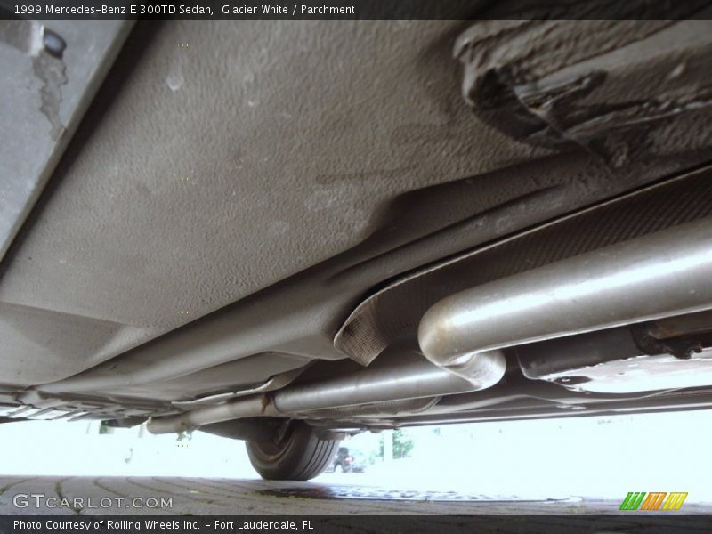 Undercarriage of 1999 E 300TD Sedan