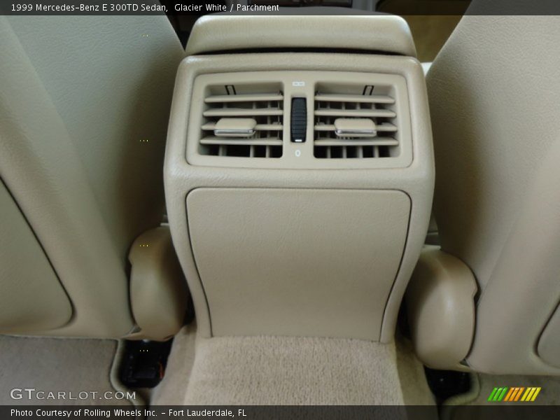 Glacier White / Parchment 1999 Mercedes-Benz E 300TD Sedan