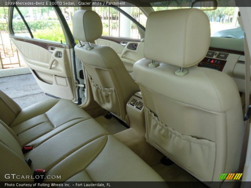 Glacier White / Parchment 1999 Mercedes-Benz E 300TD Sedan