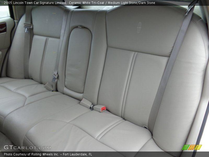 Rear Seat of 2005 Town Car Signature Limited