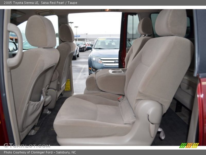 Salsa Red Pearl / Taupe 2005 Toyota Sienna LE